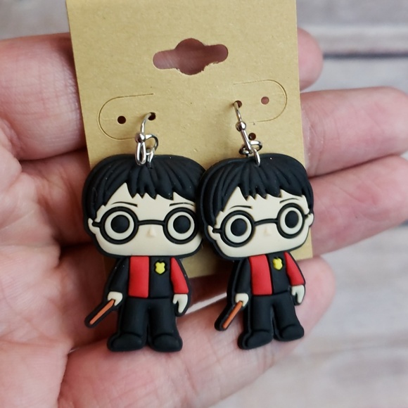 New PVC Harry Potter Gryffindor Dangle Earrings - Picture 2 of 5